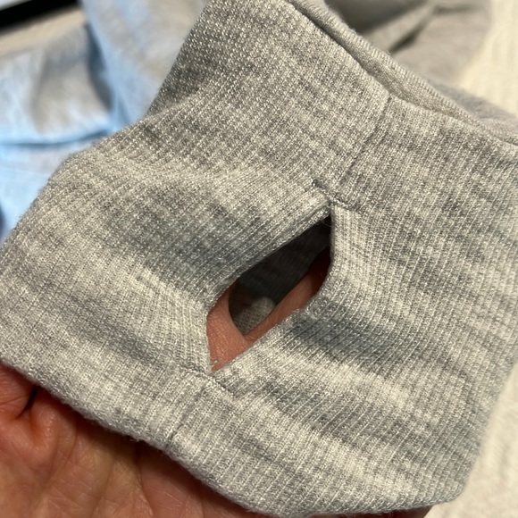 Yogalicious Comfy Cozy Pullover Lightweight Womens Medium - Picture 4 of 7